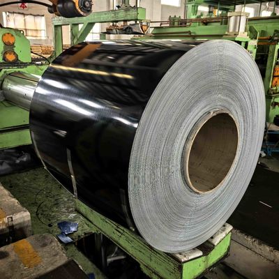 300 mm Larghezza 0,8 mm Spessore AA3003 H44 Rotole di grondaie in alluminio Alta resistenza alle intemperie