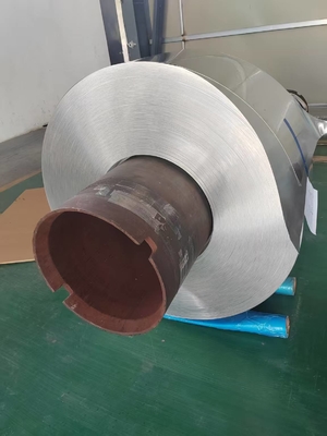 LEGA DI DECORAZIONE DELL'EDIFICIO 1060 H34 Foglio in alluminio rivestito a colori 0,28 x 914 mm RAL 9016 Pannello composito in alluminio