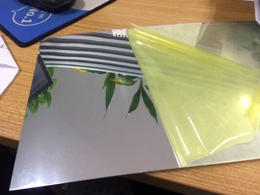 Lega 1085 Spessore 0,50 mm Finitura a specchio Foglio di alluminio Colore oro utilizzato per il pannello decorativo domestico