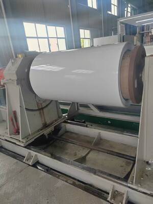 AA3105 H24 1.6X1232MM Rivestimento in poliestere di bobina d'alluminio preverniciato per il sistema di involucro dell'edificio